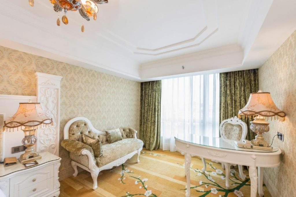 Guilin Bravo Hotel Grand Wing Екстер'єр фото