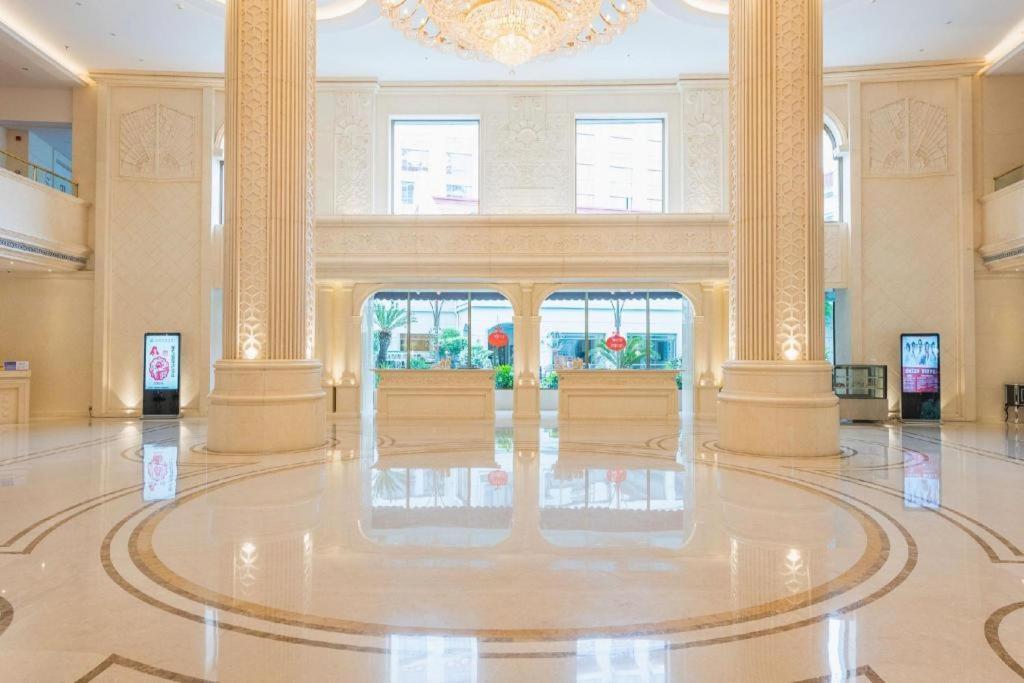 Guilin Bravo Hotel Grand Wing Екстер'єр фото