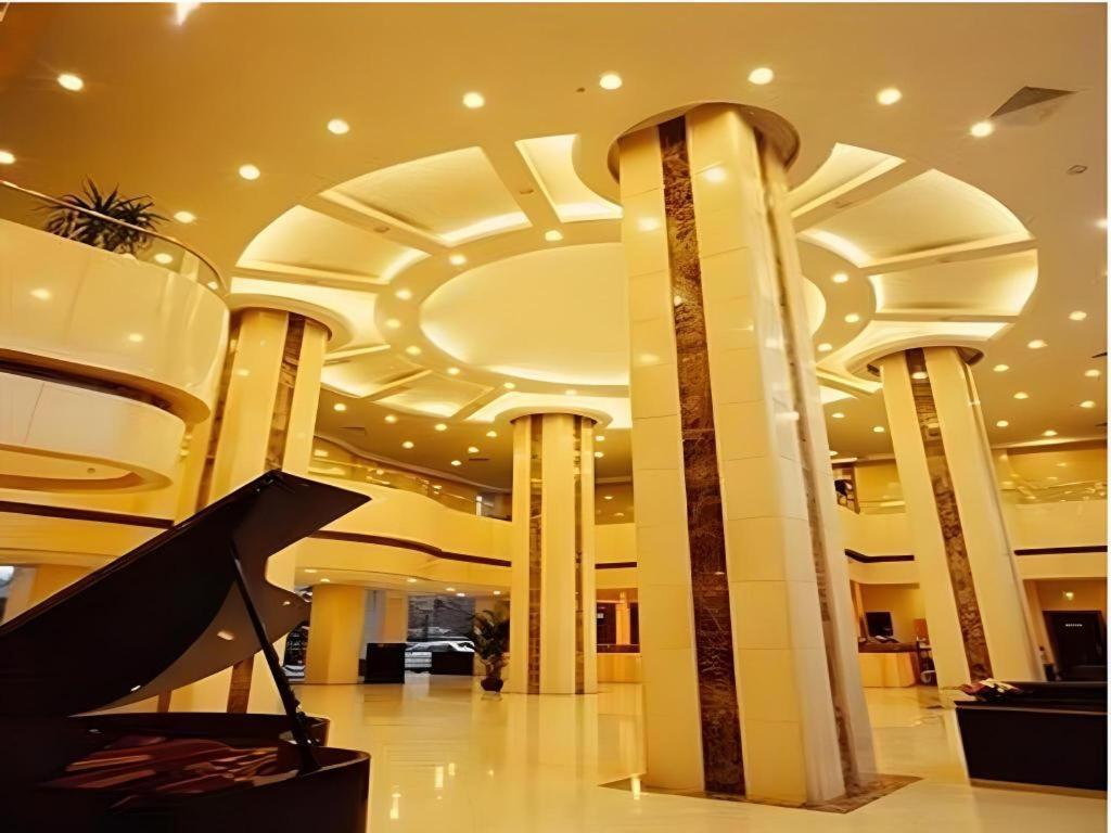 Guilin Bravo Hotel Grand Wing Екстер'єр фото